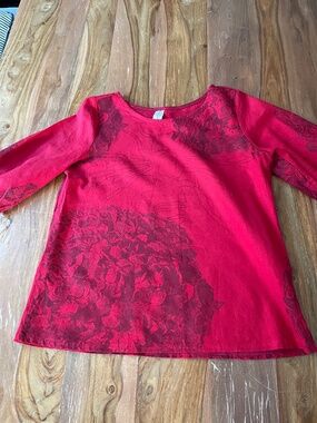 Stunning Red Smoking Lily Top